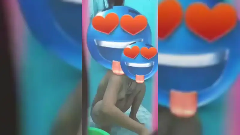 Video Ngintip Anak Kos Mandi Balutan Handuk Biru Part 1 – Nonton Bokep Indo Terbaru Viral