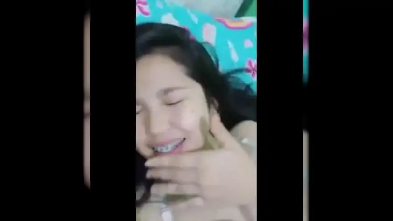 Cewek Centil Sange Mesum Depan Kamera – Nonton Bokep Indo Terbaru Viral