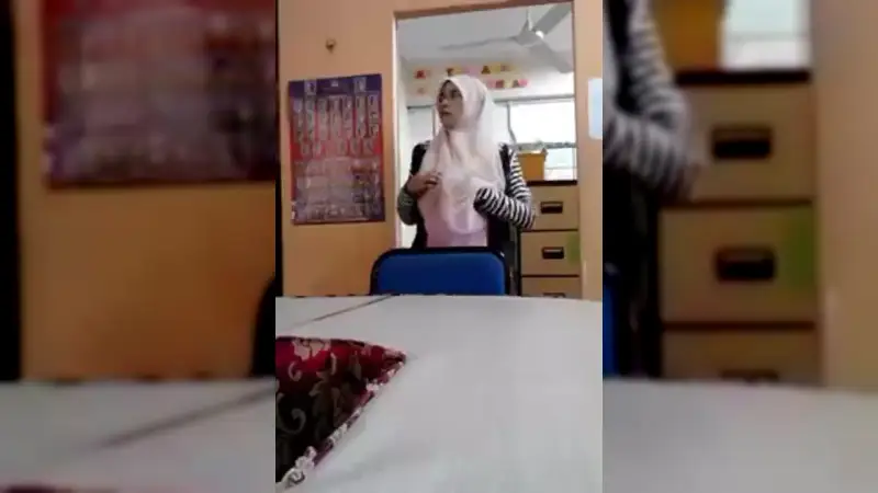 Video Jilbab Sange Diem Diem – Nonton Bokep Indo Terbaru Viral