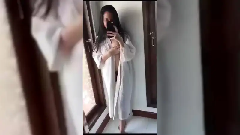 Video Cewe Pangkalan Lepas Handuk – Nonton Bokep Indo Terbaru Viral
