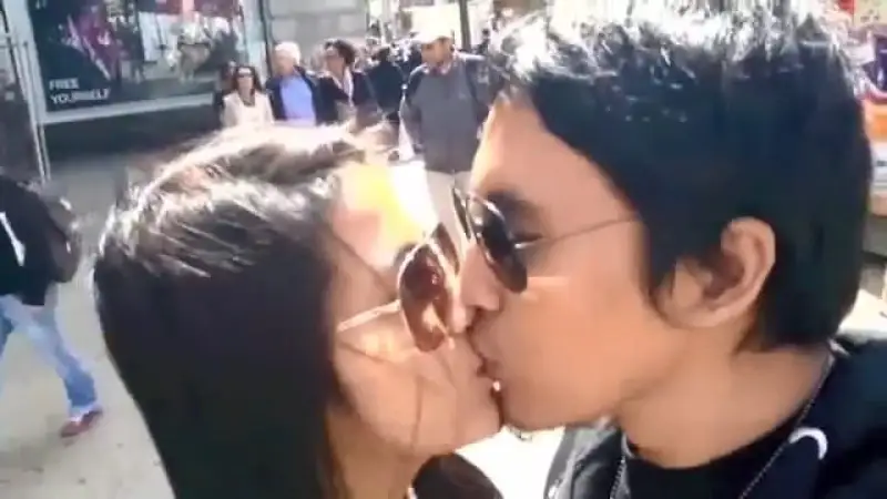 Bokep Skandal Scandal Desta & Alyssa Soebandono Ciuman Di London – Nonton Bokep Indo Terbaru Viral