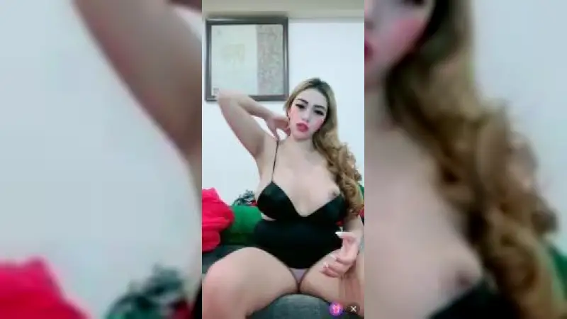 Icayu uting nongol pentil nenen – Nonton Bokep Indo Terbaru Viral