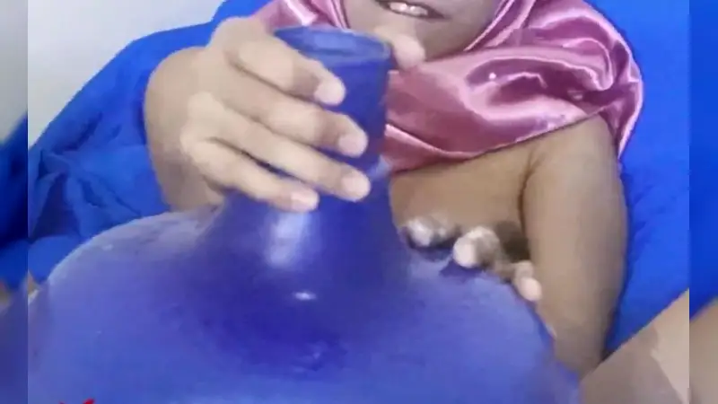 Sange Berat Galonpun Dihajar – Nonton Bokep Indo Terbaru Viral