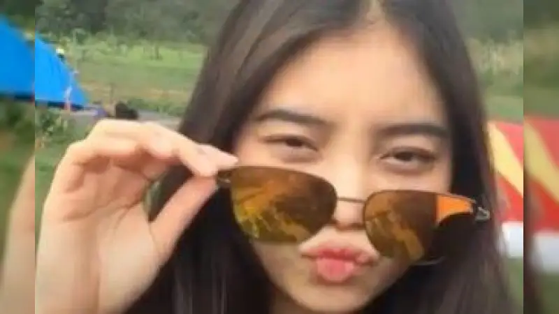 Cewek Viral Ini Kembali Dengan Video Baru – Nonton Bokep Indo Terbaru Viral