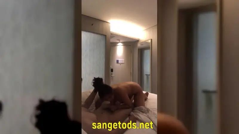 Sejoli Ngewe Dihotel Part 1 – Nonton Bokep Indo Terbaru Viral