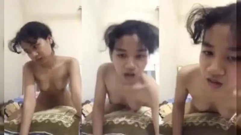 ABG Bugil Live Main Sama Bantal – Nonton Bokep Indo Terbaru Viral