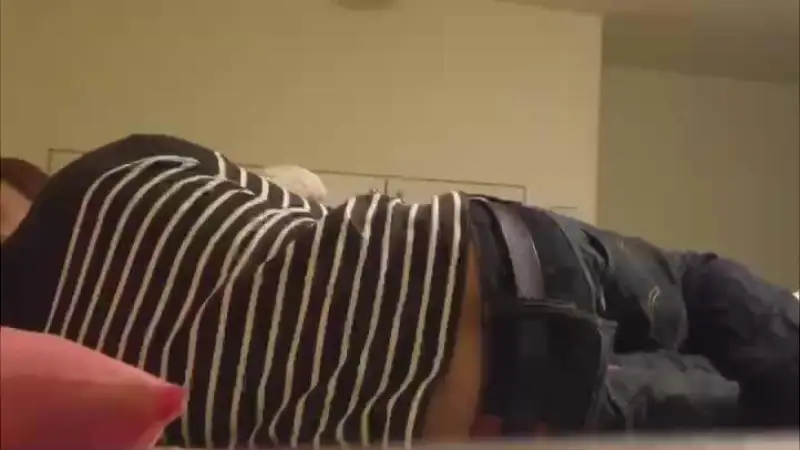 Video Skandal ABG Ngentot Di Apartemen – Nonton Bokep Indo Terbaru Viral