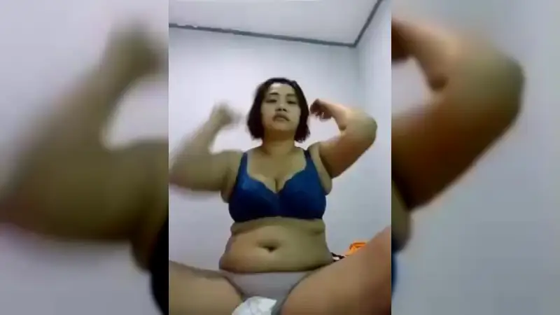 Video Cam Cewe Show Bilang Gw Mau Tidur Bh Biru – Nonton Bokep Indo Terbaru Viral