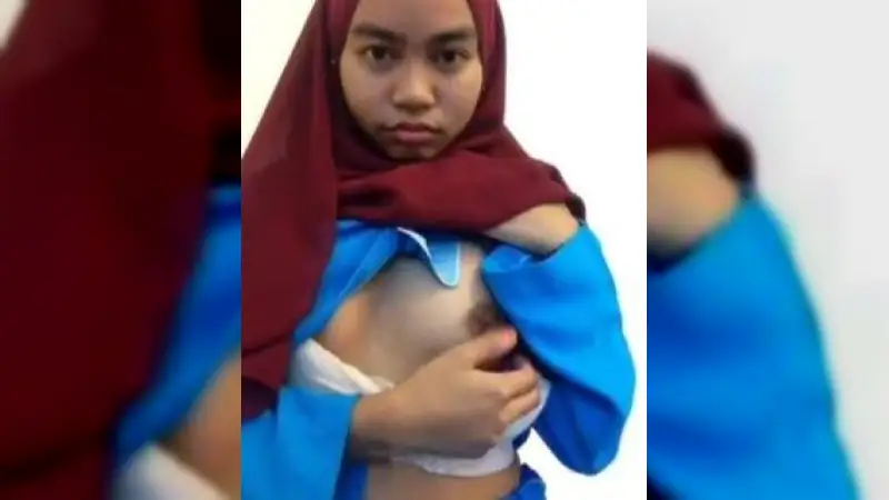 Yolla Ukhti Binal buka baju Pamer Memek – Nonton Bokep Indo Terbaru Viral