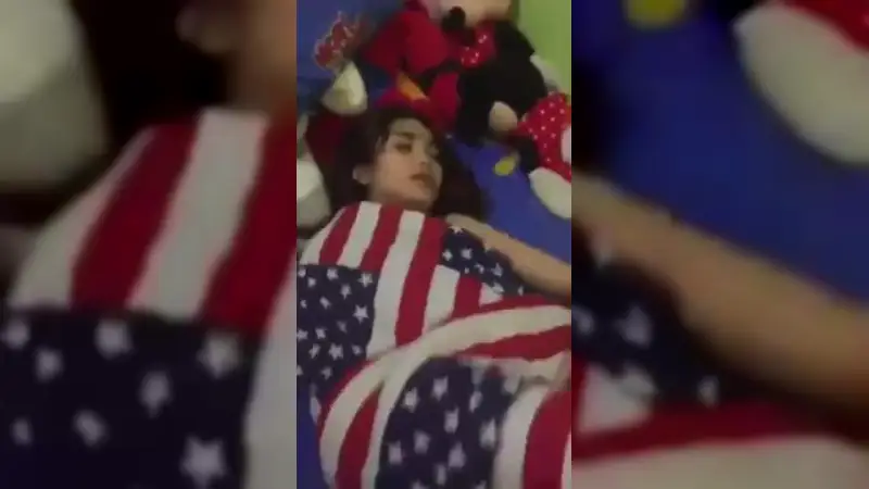 Video Mahasiswi Vania Marah2 Di Tarik Selimut Amerika Nya – Nonton Bokep Indo Terbaru Viral