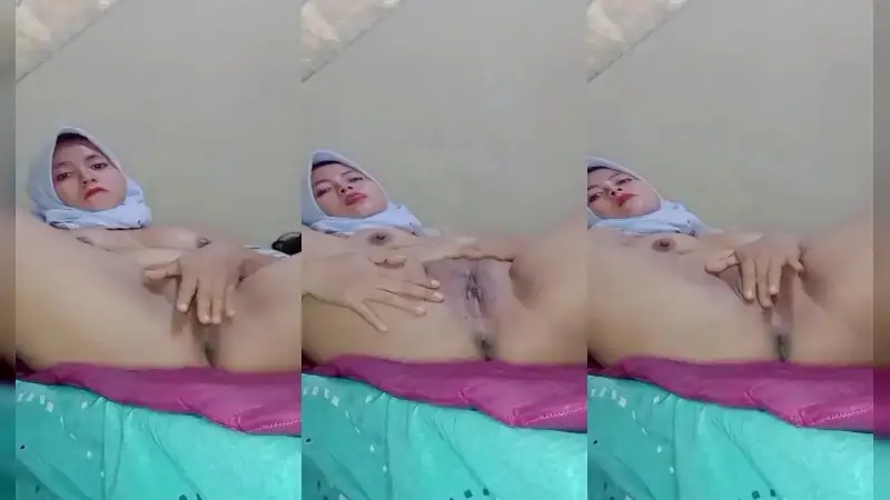 Jilbab Binal Pake Dua Dildo 1 – Nonton Bokep Indo Terbaru Viral