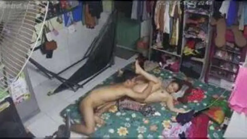 CCTV Pasutri Lagi Asyik Ngewe Jilmek Teros Puasin Bininya – Nonton Bokep Indo Terbaru Viral