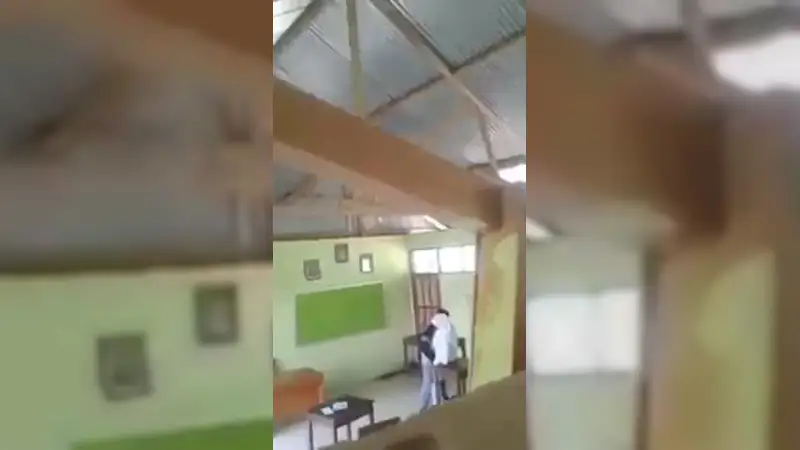 Video Daripada Tawuran Mending Ngentot Di Kelas – Nonton Bokep Indo Terbaru Viral