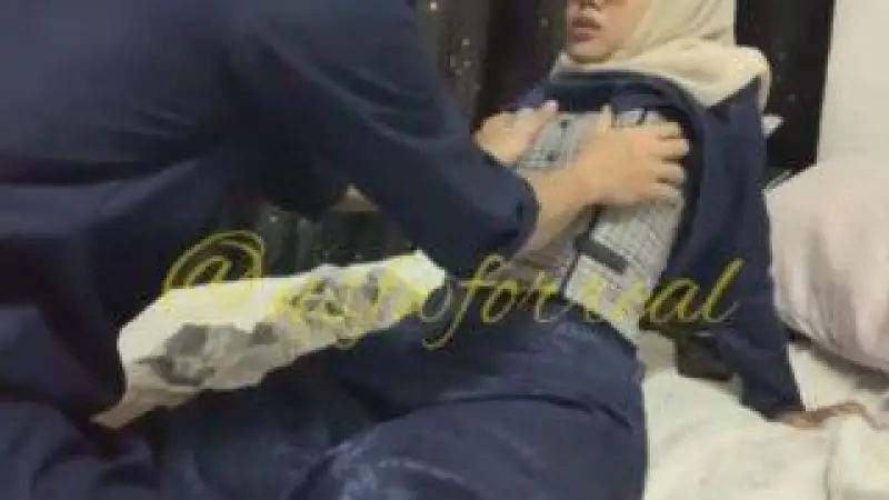 Paksa Ukhti Ngentot di Kamar lagi Sepi – Nonton Bokep Indo Terbaru Viral