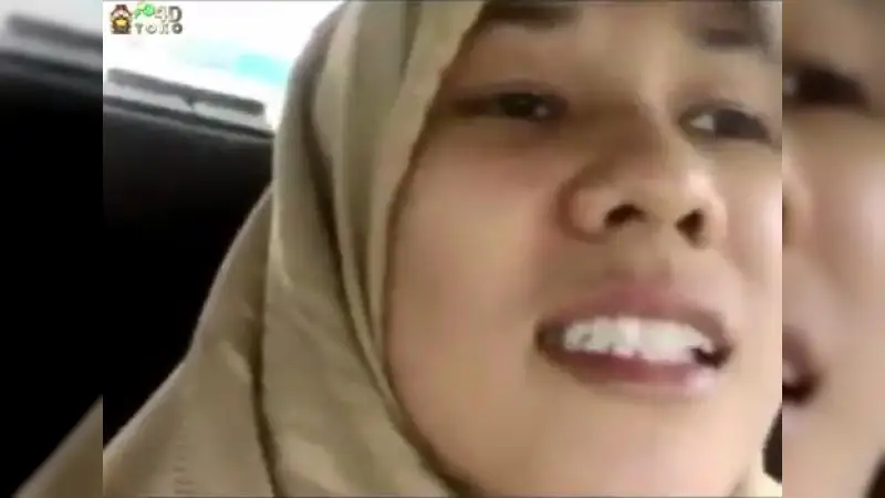 Istri Berjilbab Sange Ga Tahan – Nonton Bokep Indo Terbaru Viral