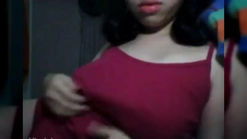 Baju Merah Pamer Toket Mulus Montok – Nonton Bokep Indo Terbaru Viral