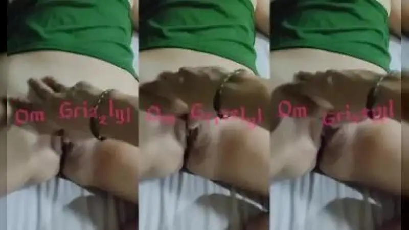 Oom Grizzly Bo Cewek Hijab – Nonton Bokep Indo Terbaru Viral