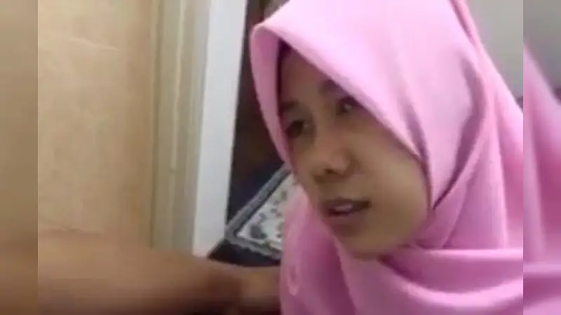 Istri Termuda Memanjakan Suami – Nonton Bokep Indo Terbaru Viral