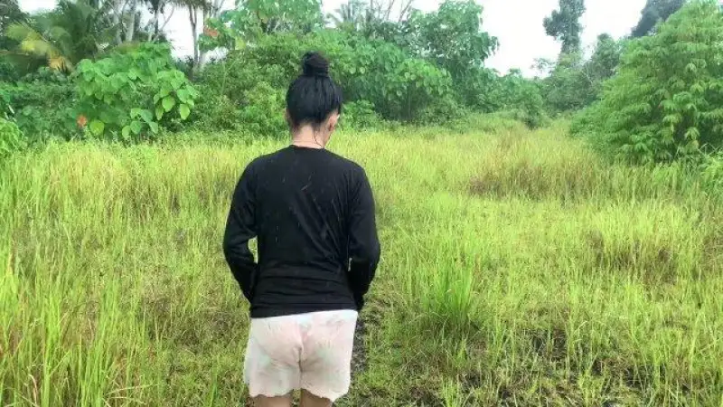 Ngentot Di Hutan Meski Sedang Hujan – Nonton Bokep Indo Terbaru Viral