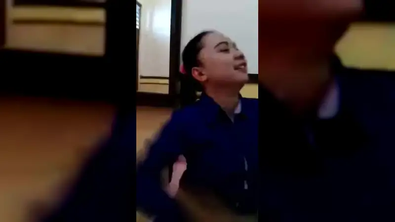 Video Tante Sosialita Jilbab Selingkuh Baju Biru – Nonton Bokep Indo Terbaru Viral