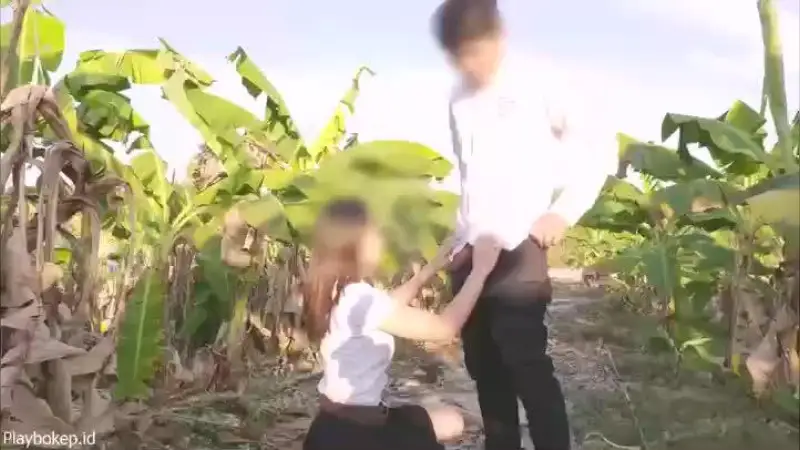 Video Dikebun Pisang – Nonton Bokep Indo Terbaru Viral
