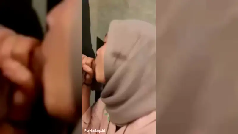 Video Ayang Tbtb Pengen Nyepong Katanya Pengen Crot Di Muka – Nonton Bokep Indo Terbaru Viral