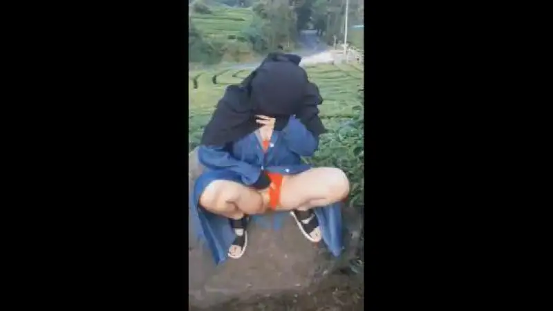 Ciwidey Ukhti Bercadar Colmek Di Kebun Teh – Nonton Bokep Indo Terbaru Viral